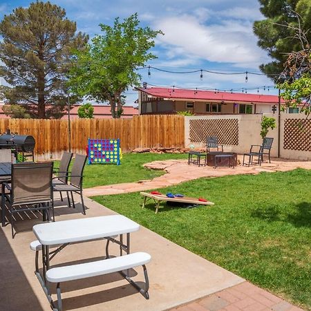 Newly Remodeled Family Friendly Home Page Exterior photo